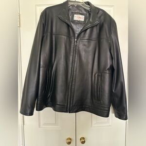 Remy Black Leather Jacket size  46 Large Made in the‎ USA like new condition